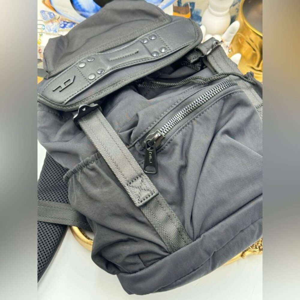 🆕 DIESEL 🧿 NWOT Black Nylon Monogrammed Backpack - Picture 5 of 13